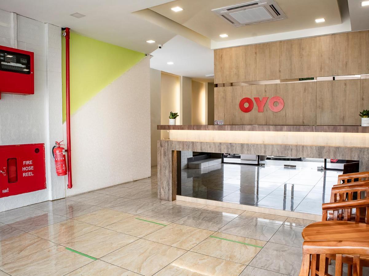 Oyo 90105 Towermas Hotel Sibu Buitenkant foto