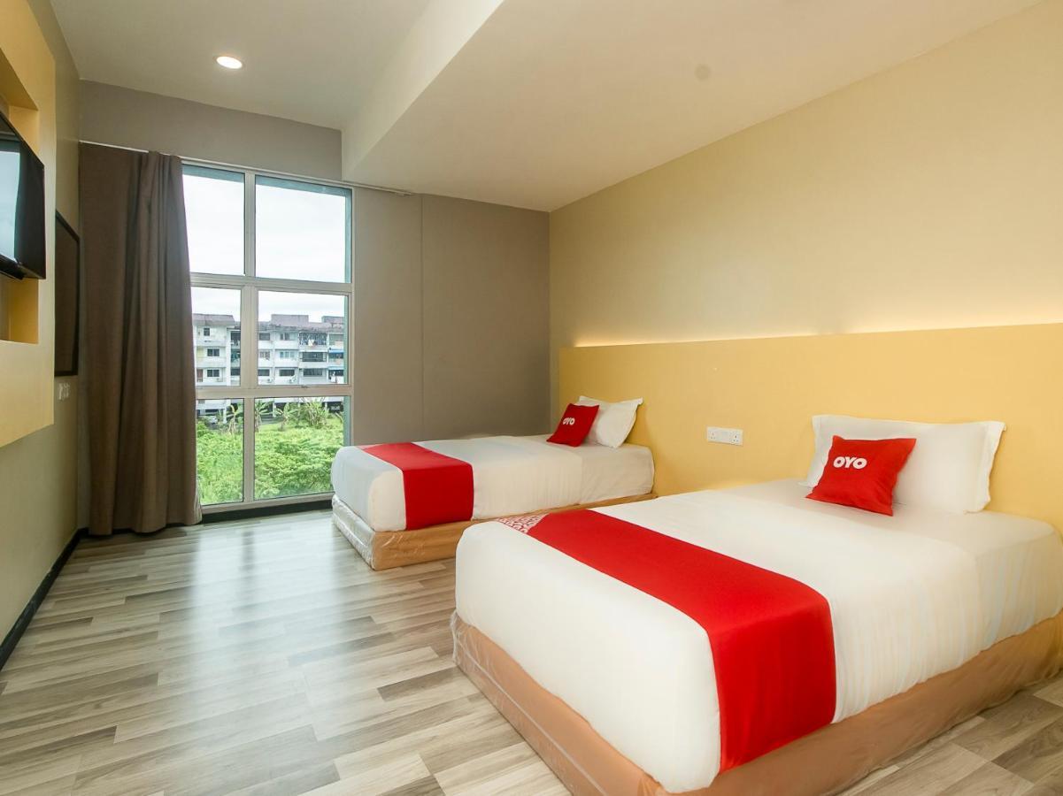 Oyo 90105 Towermas Hotel Sibu Buitenkant foto