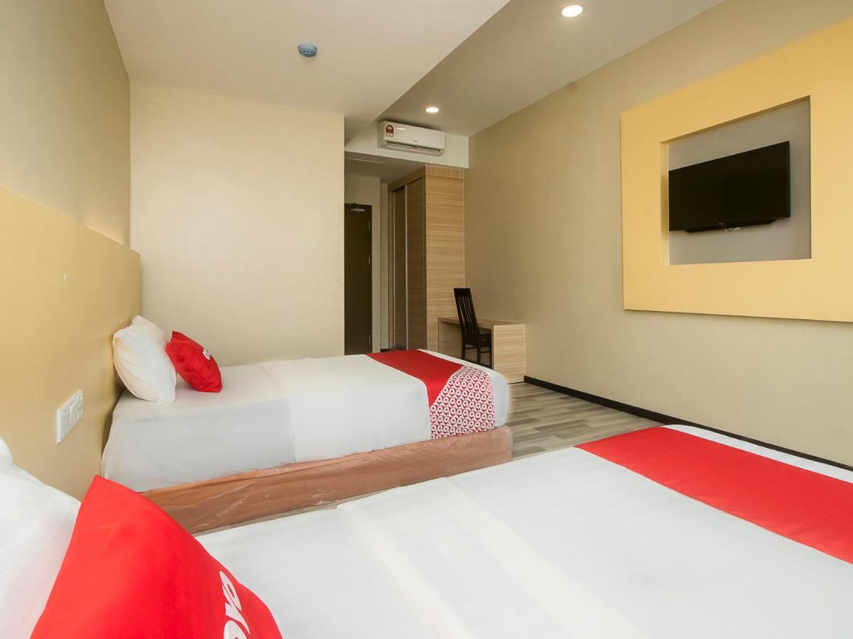Oyo 90105 Towermas Hotel Sibu Buitenkant foto